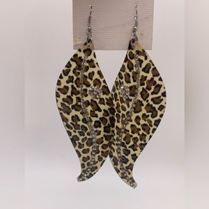 Brand New Fashion Jewelry Long Angel Wing Earrings Cheetah Print Rhinestones
